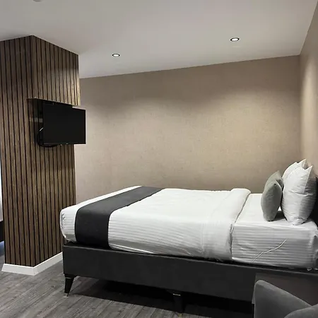 Grand Armada 4*