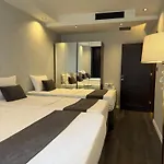 Grand Armada 4*