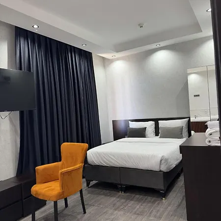 Grand Armada 4*