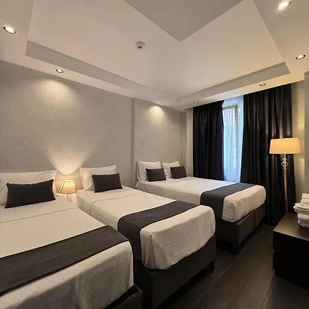 Grand Armada 4*