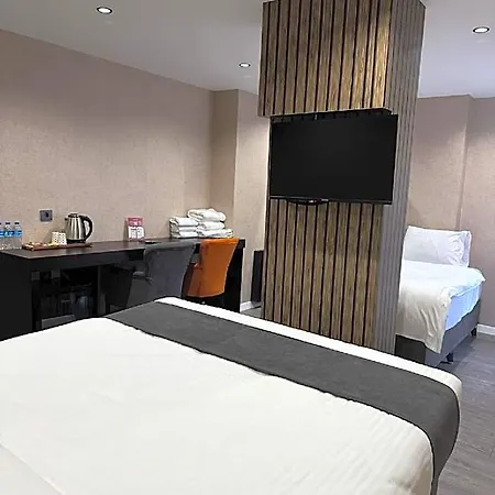 Grand Armada Hotel