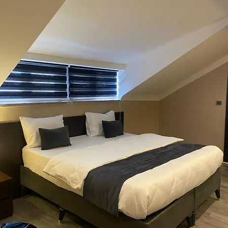 Grand Armada Hotel