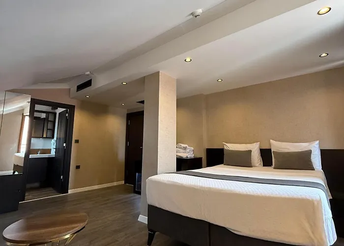 Grand Armada מלון 4*